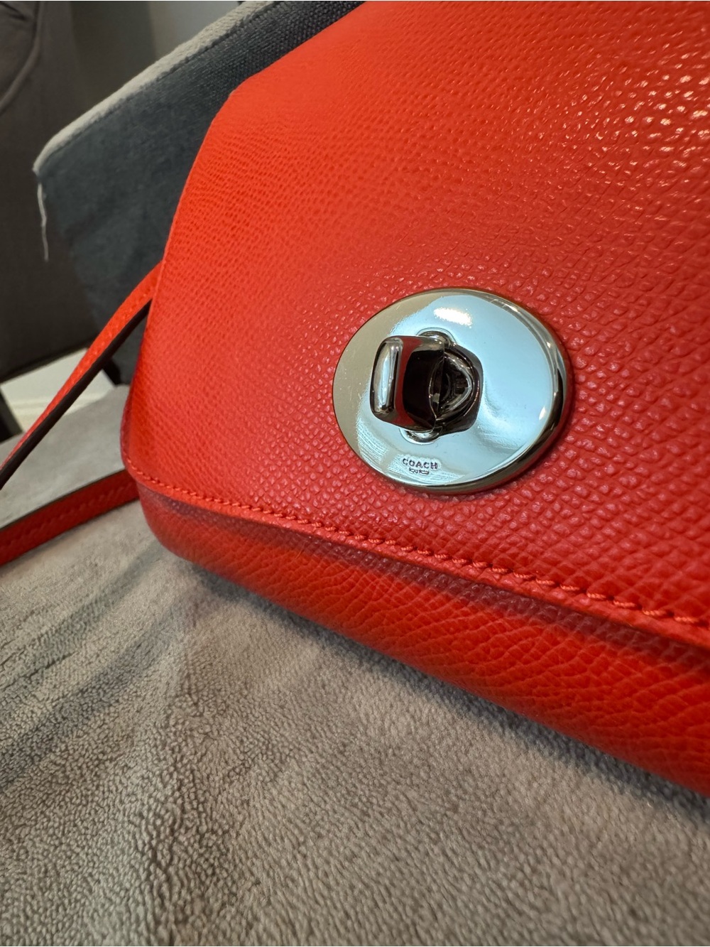 Coach Red/Orange Grained Leather Crossbody Chain Bag, NWT - Picture 5 of 8